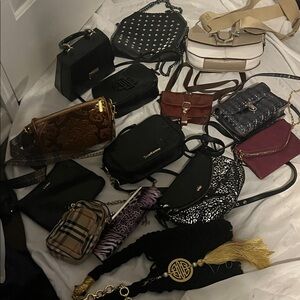 This is a lot of 14 cross body designer bags